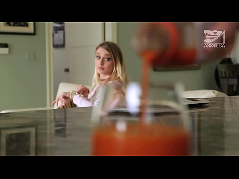 ❤️ Varma knabino kun grandaj manoj kaj malloza fiketo ricevas kokon de malgajninto, sed tre malmola Anala porno ĉe porno eo.pornmega.ru